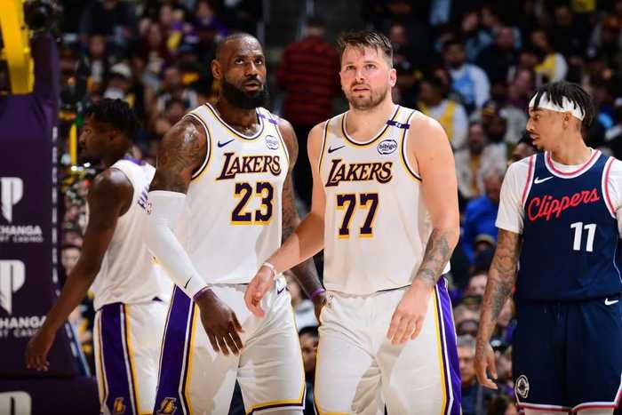 三节战罢湖人VS太阳 比分80-80平